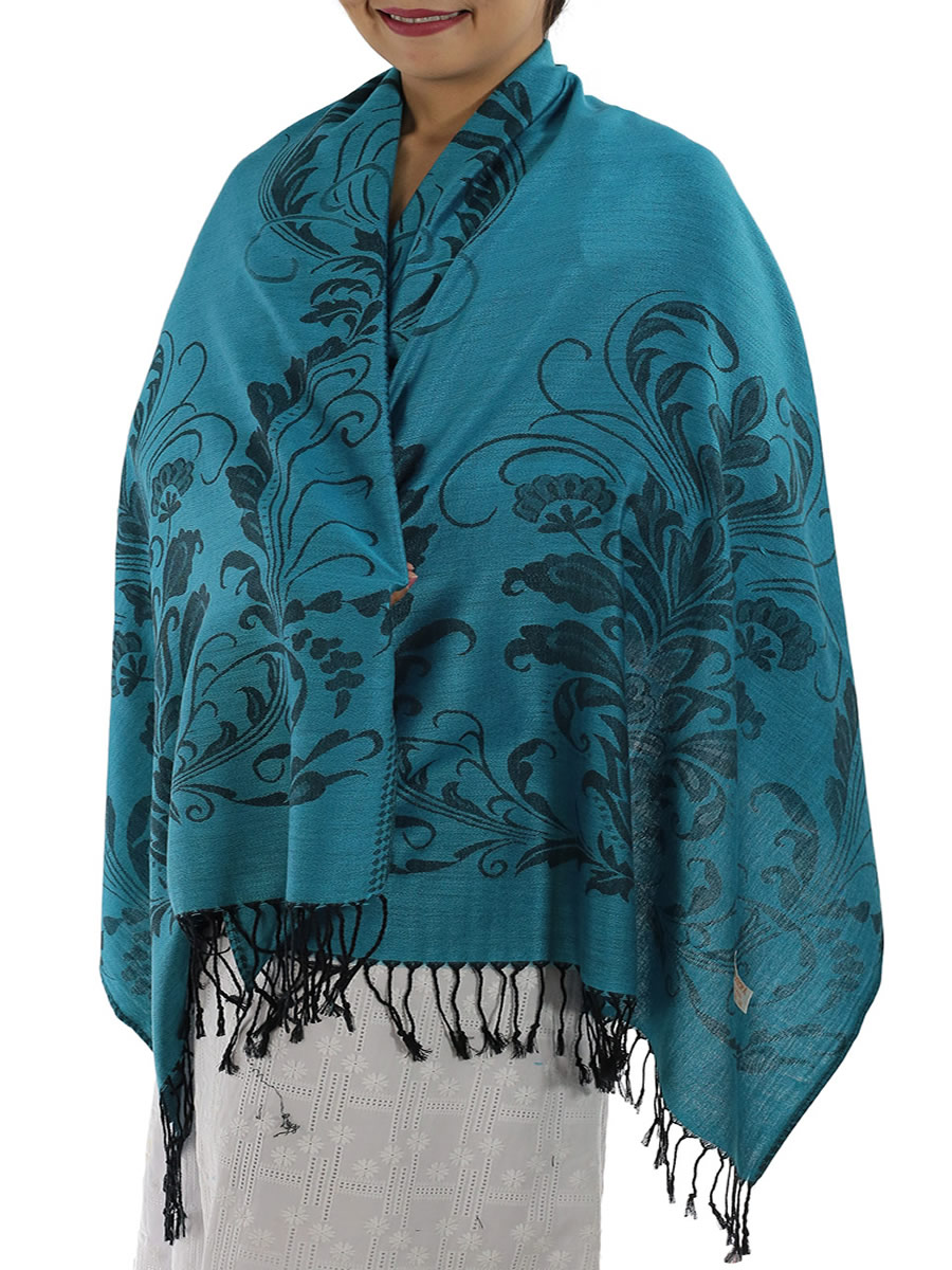 Patterned Light Blue Pashmina Shawls: image 3